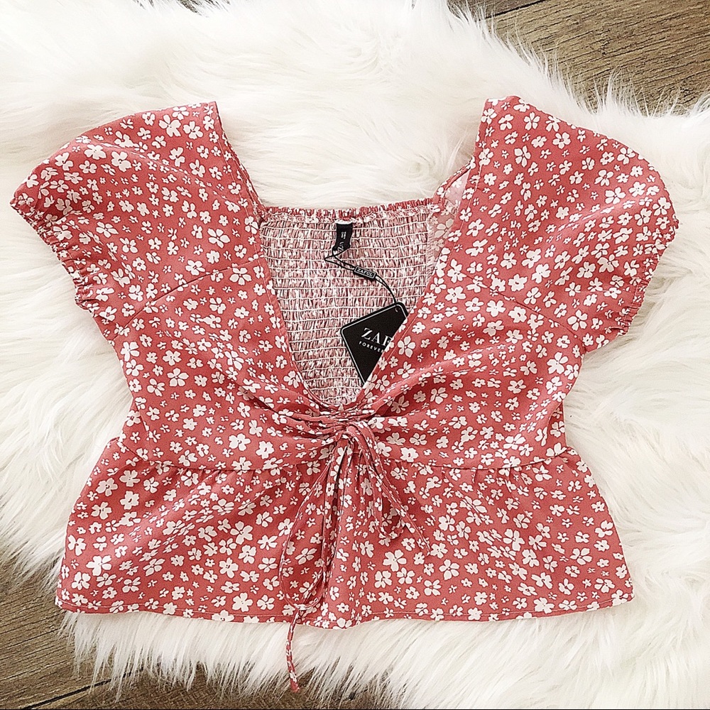 💕Floral Top💕 - Picture 4 of 6